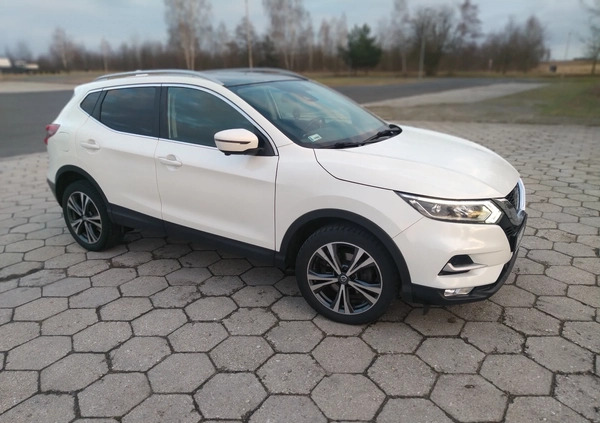 Nissan Qashqai cena 82500 przebieg: 77000, rok produkcji 2018 z Trzebnica małe 22